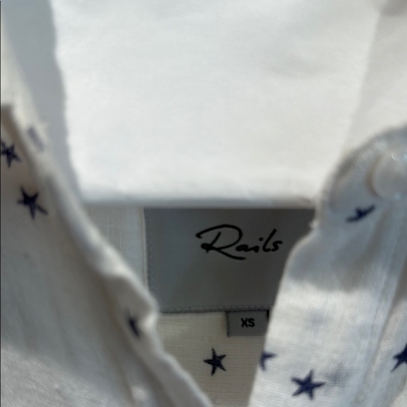 Rails linen blend Button down with Star Pattern - Picture 2 of 3